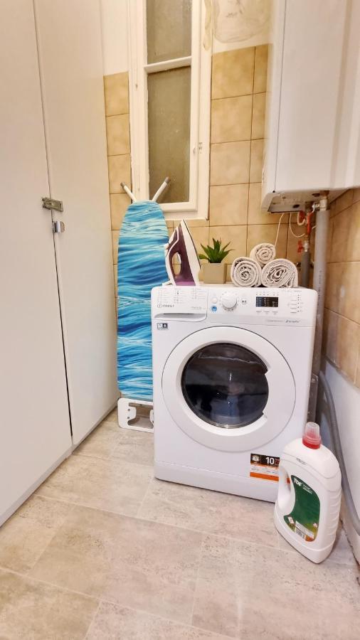 Finnem Rentals Zikova Prague Ngoại thất bức ảnh