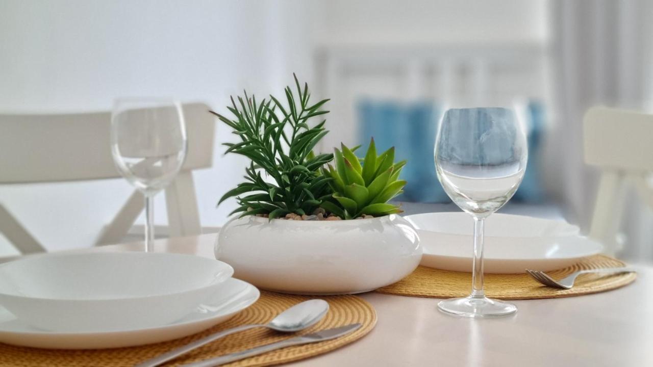 Finnem Rentals Zikova Prague Ngoại thất bức ảnh